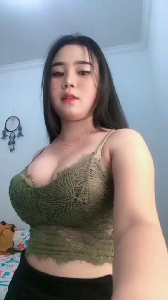 Terbaru 2025 Viral Video Tante Clarabella Comlek Muncrat di Kamar Hotel Trending Top Global