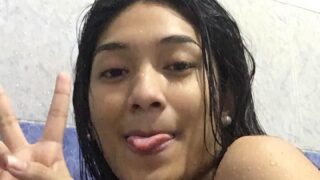 Viral Video 2025 Dikencingi Karyawati Toko Roti Top Trending New